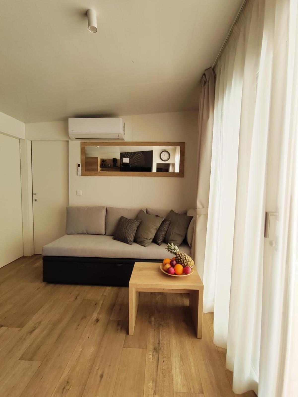 Mobile Home Kala Биоград на Мору Екстериор снимка