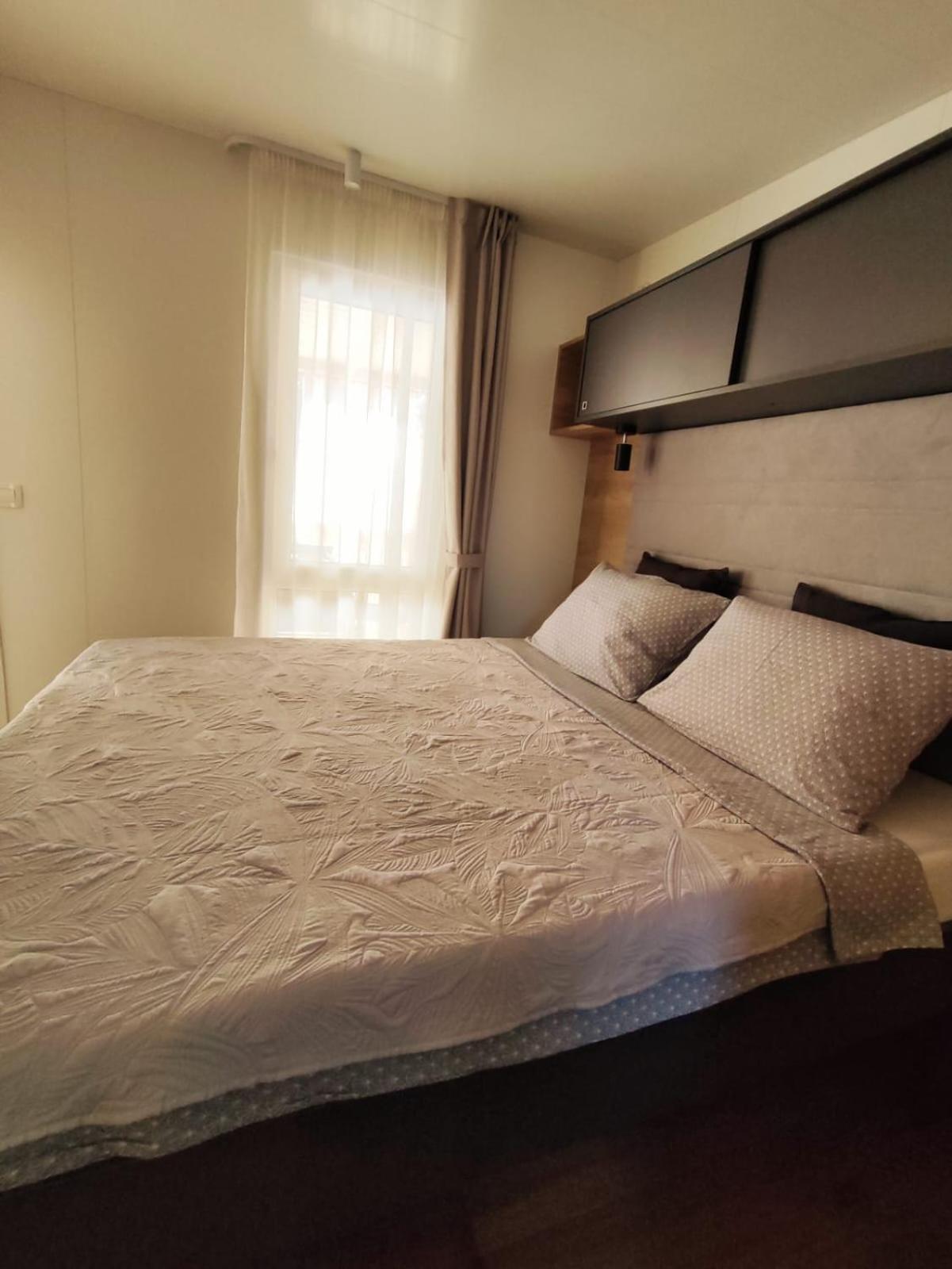 Mobile Home Kala Биоград на Мору Екстериор снимка